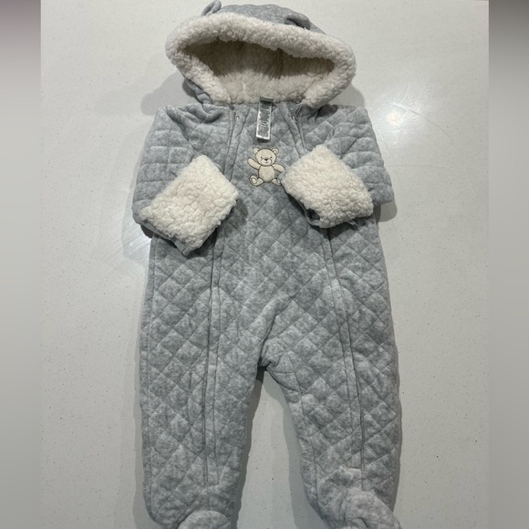 Teddy bear snow suit - Picture 1 of 3